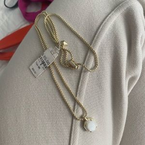 Kendra Scott Teo necklace in white and gold NEW